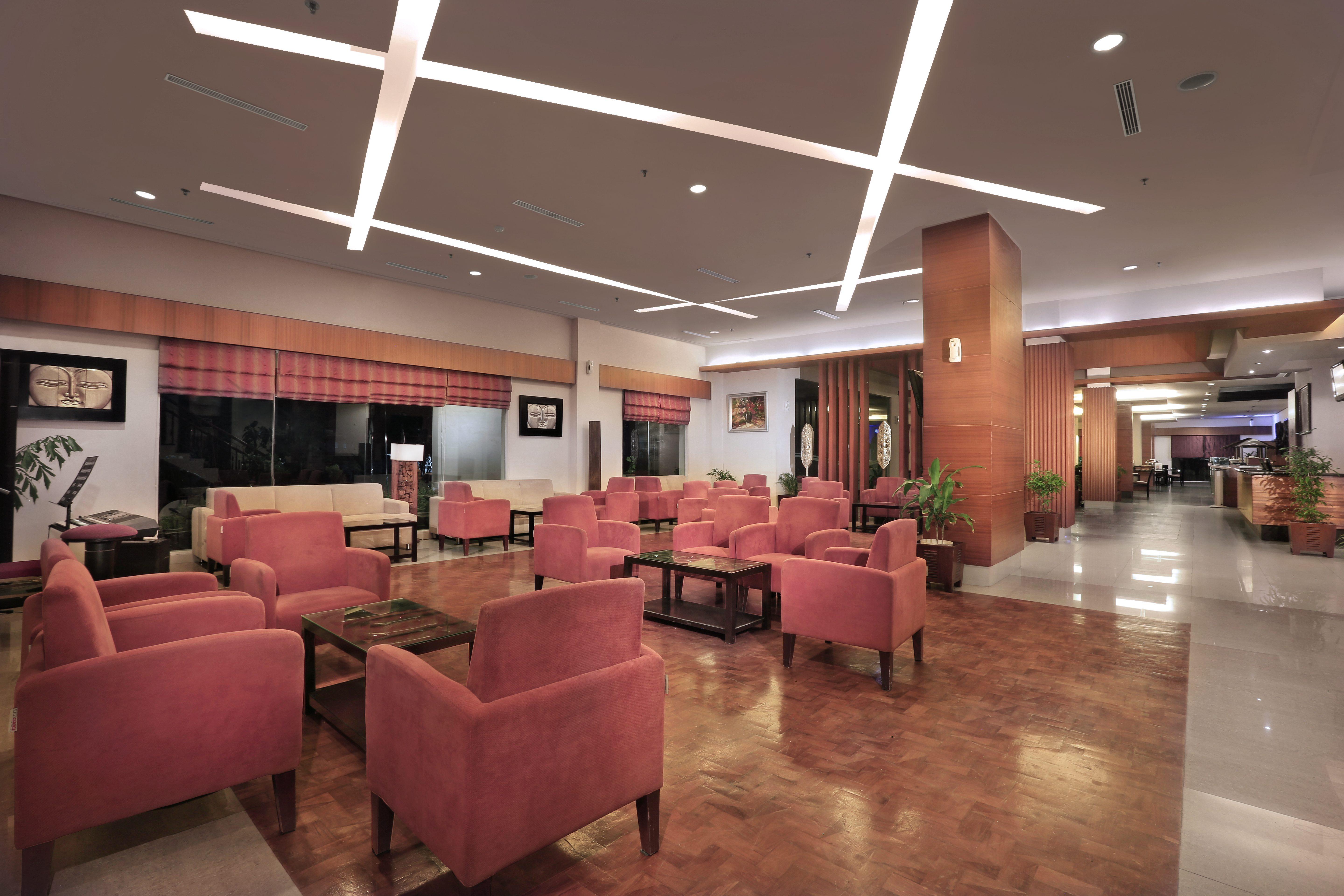 Aston Tanjung City Hotel Exterior photo
